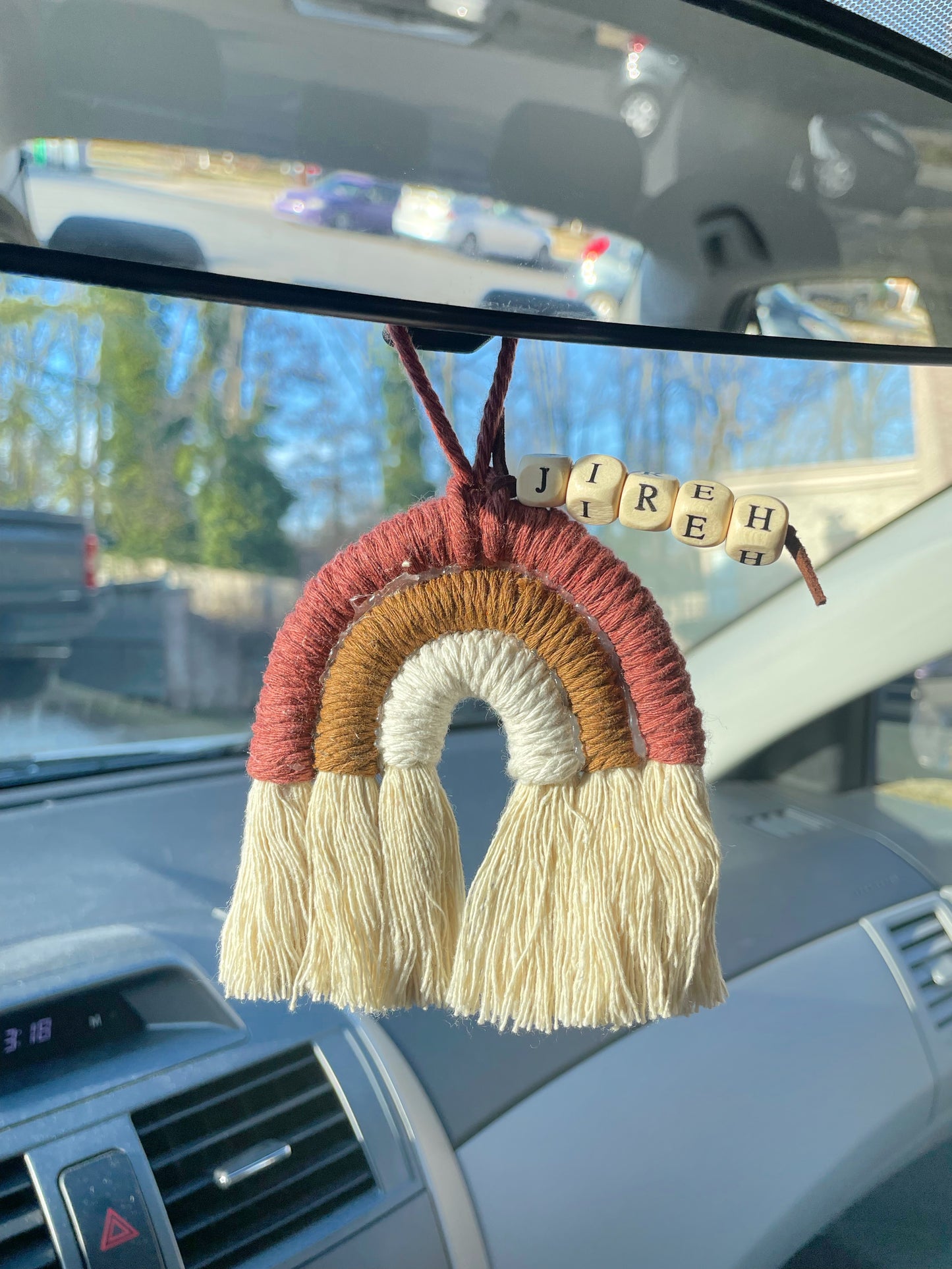 Jireh Car Macrame Rainbow